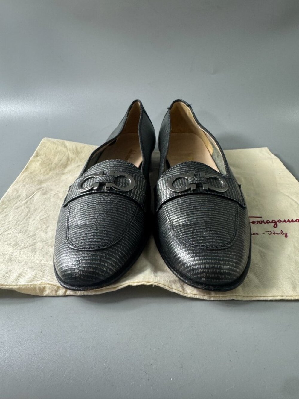 Salvatore Ferragamo Gray Lizard embossed Leather Loafer, Size 8 AAAA - Picture 3 of 15